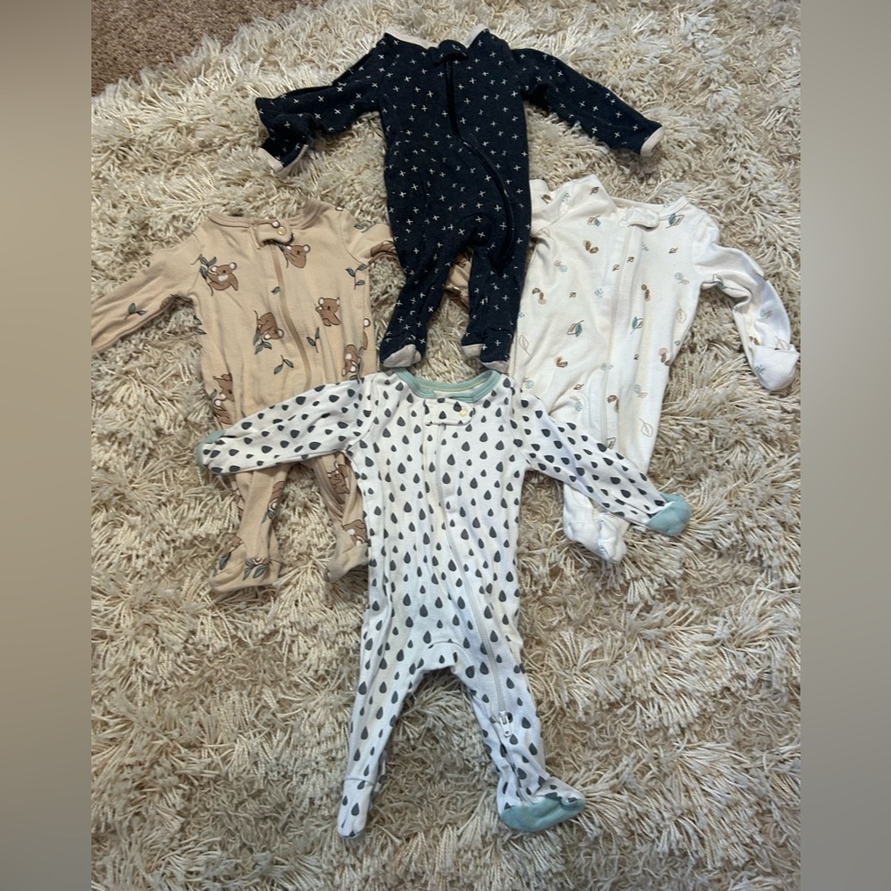 Gender neutral zip up footies